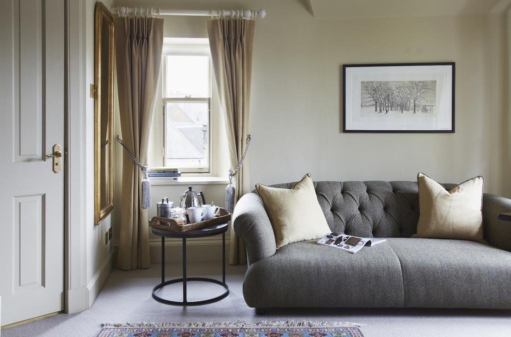 The Roseate Edinburgh - Small Luxury Hotels Of The World Exteriér fotografie A room at The Ivy Hotel