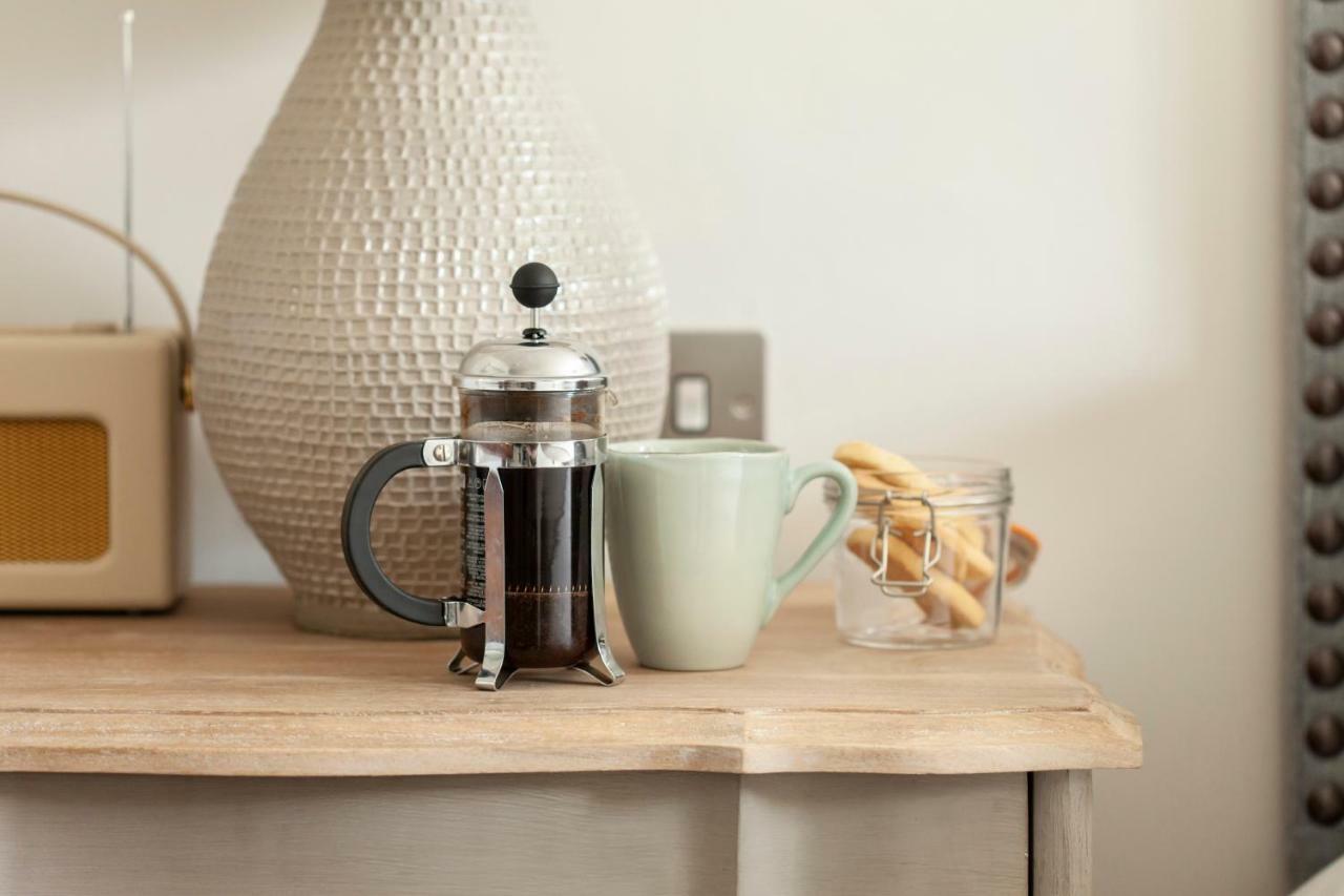 The Roseate Edinburgh - Small Luxury Hotels Of The World Exteriér fotografie A French press